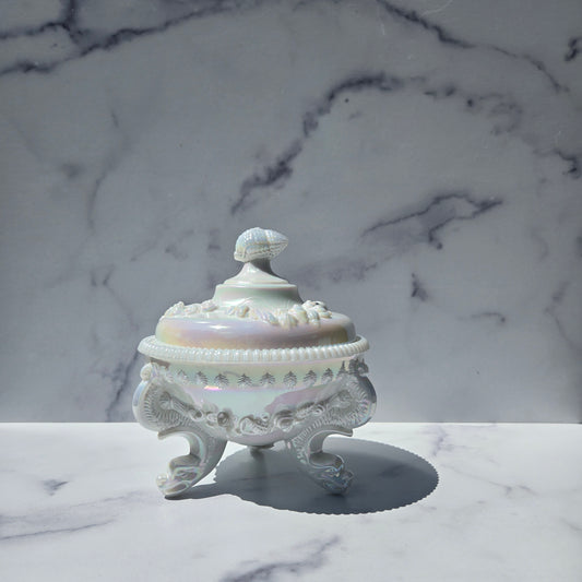 Westmoreland Pearl Argonaut Shell Dish 1980s